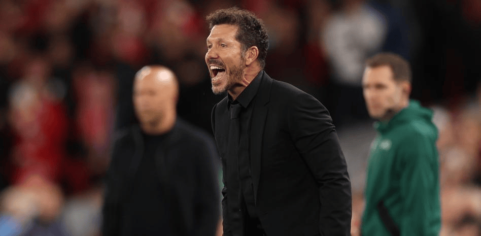 安菲尔德球, 落后, 缺席了