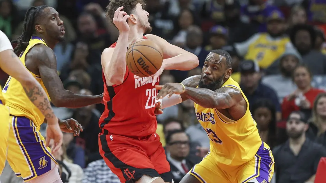 div, 的首场比赛, https