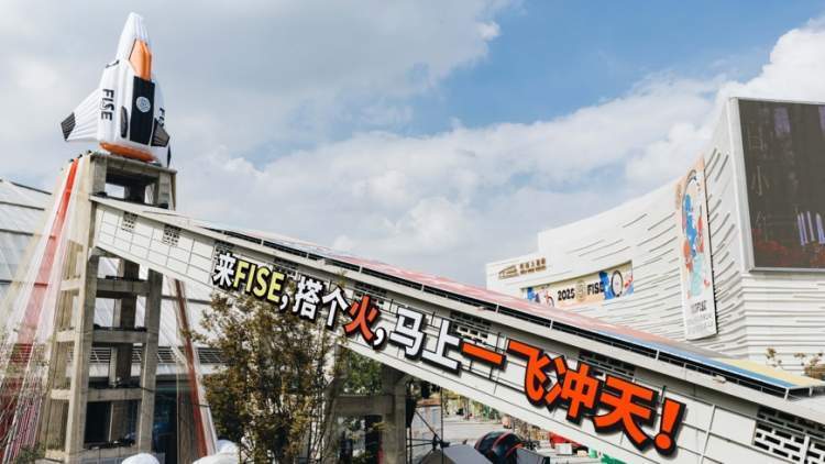 吸引了来自, 精神内核